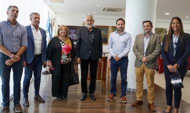 EL GOBERNADOR RECIBIÓ A LAS AUTORIDADES DEL FEHGRA