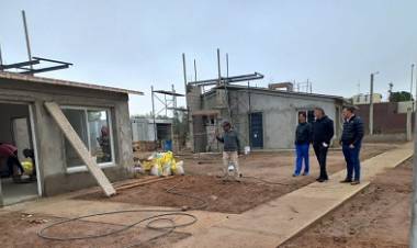 EN LA TOMA SE CONSTRUYEN 23 VIVIENDAS SOCIALES