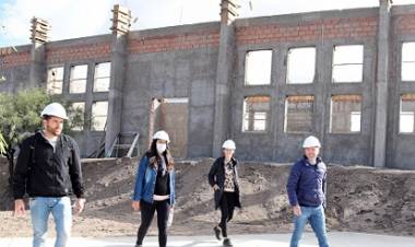 LA NUEVA ESCUELA DE LA CIUDAD DE LA PUNTA YA SUPERA EL 50?AVANCE DE OBRA
