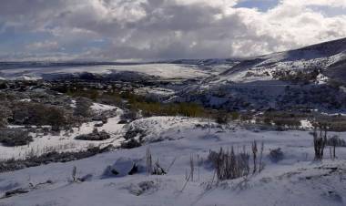 FUERTES LLUVIAS EN EL LITORAL Y NEVADAS EN EL SUR PARA LO  QUE RESTA DE ABRIL, EL PRONÓSTICO DEL TIEMPO DEL SMN