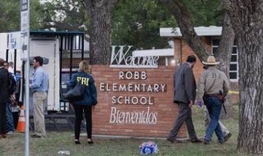 MASACRE EN TEXAS:  20 MUERTOS EN EL TIROTEO EN UNA ESCUELA PRIMARIA