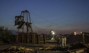MÉXICO: UNA CRECIDA DE AGUA PONE EN RIESGO EL RESCATE DE LOS 10 MINEROS ATRAPADOS