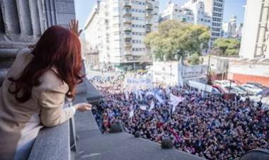 PJ: "VAMOS A SEGUIR MOVILIZADOS POR CRISTINA”