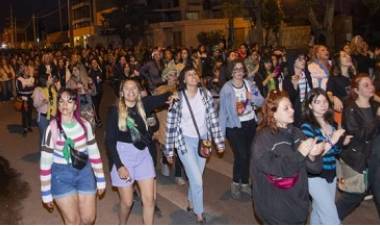 35° ENCUENTRO PLURINACIONAL: LA MULTITUDINARIA MARCHA