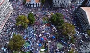 MARCHA EDUCATIVA, MAS FEDERAL QUE NUNCA