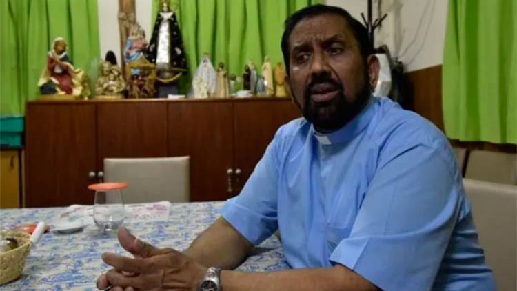 SANTA FE: DENUNCIAN A MUJER ESTAFADORA QUE COBRABA $180 MIL POR TURNOS PARA EL PADRE IGNACIO