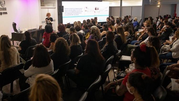 ALICIA BAÑUELOS: “LAS MUJERES EXCEPCIONALES NO EXISTEN, SE CONSTRUYEN”