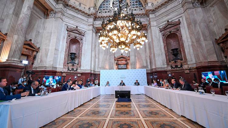 HUBO DICTAMEN EN EL SENADO POR EL ACUERDO CON FMI CON APOYO OPOSITOR Y DEL OFICIALISMO