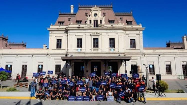 COMENZÓ EL 3º FESTIVAL DE MURALISTAS Y GRAFITEROS