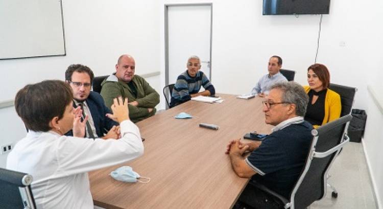 EL PRESIDENTE DE LA OBRA SOCIAL TV SALUD, VISITÓ EL “RAMÓN CARRILLO” Y AVANZÓ EN LA FIRMA DE CONVENIO
