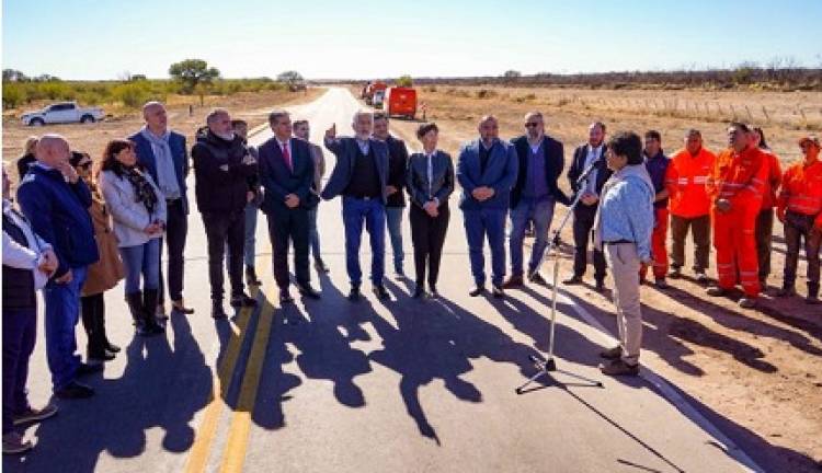 ALBERTO INAUGURÓ LA REPAVIMENTACIÓN DE LA RUTA PROVINCIAL N° 36
