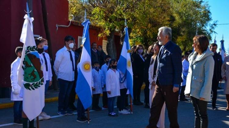 LA PROVINCIA LE RINDIÓ HOMENAJE A JUAN PASCUAL PRINGLES Y A LOS HEROICOS GRANADEROS