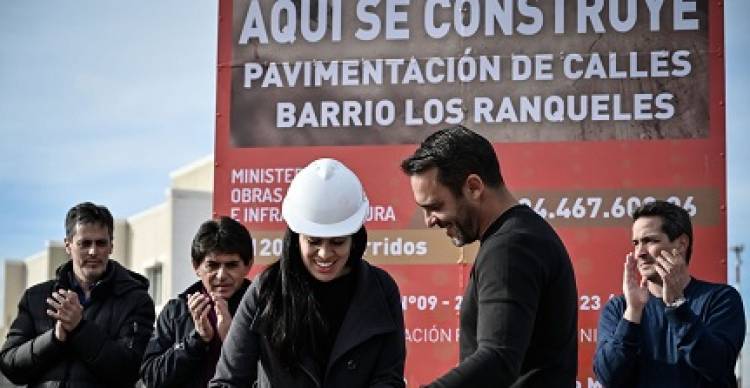 INICIÓ LA OBRA DE PAVIMENTACIÓN DEL BARRIO LOS RANQUELES