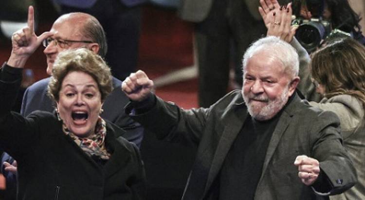 LA CANDIDATURA DE LULA SE DISPARA