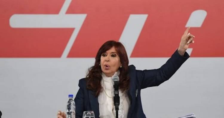 CFK: "LA ULTRAINFLACIÓN ES PRODUCTO DEL ENDEUDAMIENTO CRIMINAL DEL MACRISMO"