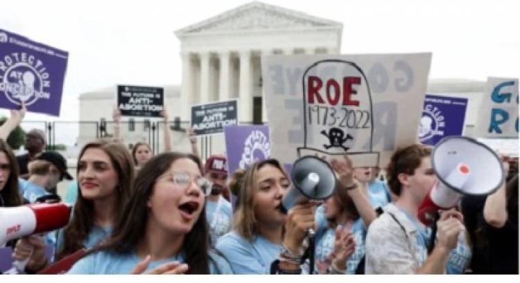 LA CORTE SUPREMA DE ESTADOS UNIDOS ANULÓ EL DERECHO AL ABORTO