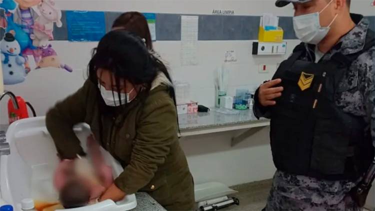 CHACO: RESCATAN A BEBÉ DE POZO SÉPTICO, LA MADRE FUE ARRESTADA POR INTENTO DE ASESINATO