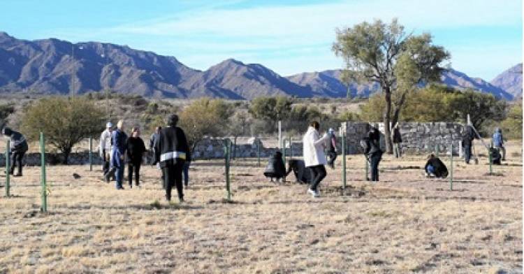 LA ULP Y EL MINISTERIO DE CIENCIA Y TECNOLOGÍA INVITAN A LA COMUNIDAD A FORESTAR