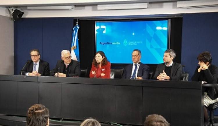 BATAKIS DIO SEÑALES DE PRUDENCIA FISCAL