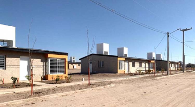 SUÁREZ: “SAN LUIS DESARROLLA UNA GRAN POLÍTICA HABITACIONAL”