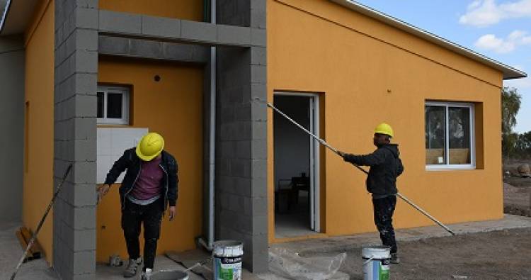 LAS 36 VIVIENDAS QUE SE CONSTRUYEN EN LA PUNTA YA TIENEN UN 80 ?AVANCE