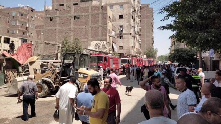 EGIPTO: AL MENOS 41 MUERTOS AL INCENDIARSE UNA IGLESIA