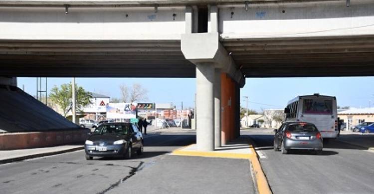 HABILITARON LA CIRCULACIÓN POR DEBAJO DEL PUENTE FAVALORO