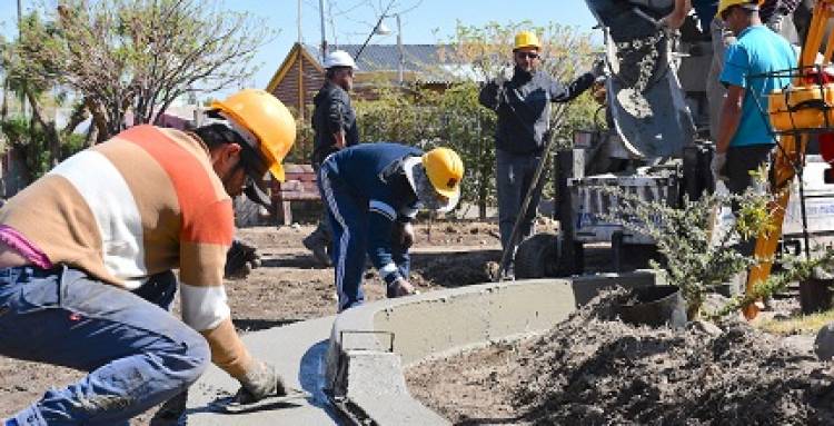 EL GOBIERNO PROVINCIAL ACOMPAÑA EL CRECIMIENTO DE VILLA DE LA QUEBRADA