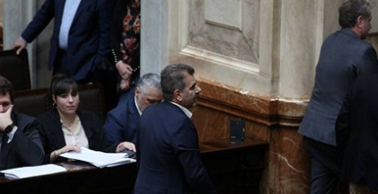 EN LA SESIÓN QUE REPUDIÓ EL ATENTADO A CRISTINA EL PRO SE FUE, LA UCR Y LA CC SE QUEDARON