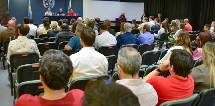 MÁS DE 30 MUNICIPIOS FIRMARON CONVENIO PARA CAPACITAR A LOS AGENTES DE LA ADMINISTRACIÓN