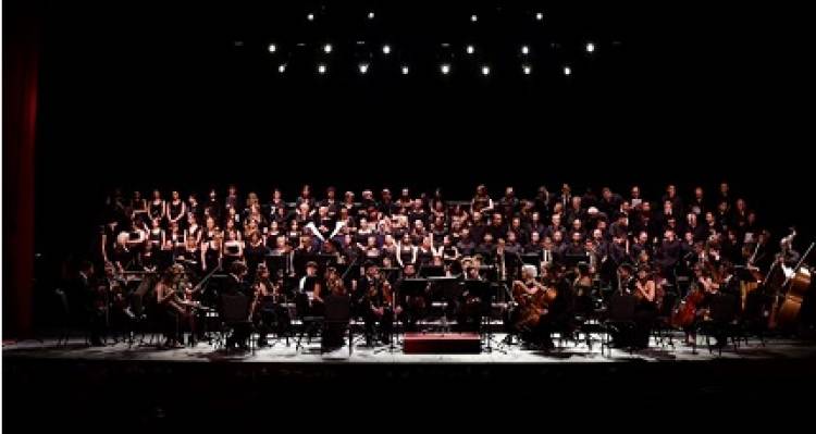 EL CINE TEATRO SAN LUIS BRINDÓ SU PRIMERA FUNCIÓN