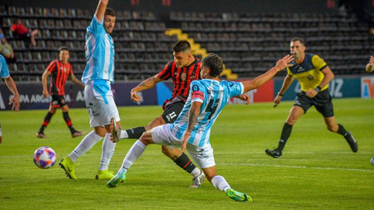 PATRONATO VENCIÓ A GIMNASIA Y TIRO EN SU ESTRENO COMO CAMPEÓN DE COPA ARGENTINA