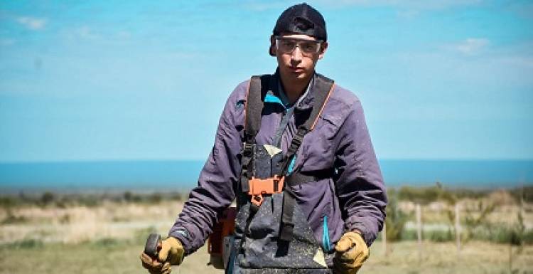 5 BENEFICIARIOS COMENZARON A TRABAJAR EN UN DESARROLLO URBANÍSTICO EN LA PUNTA