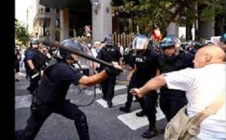 EL GOBIERNO AMENAZA A LA PRENSA: “NUESTRAS FUERZAS ACTUARÁN”